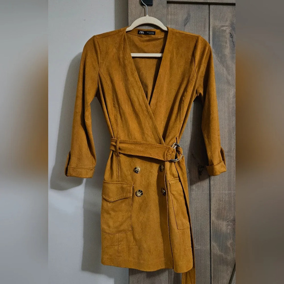 ZARA Faux suede belted utility mini dress romper. Mustard tan color. Size Medium - Picture 4 of 16